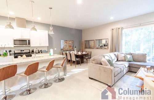 West Kissimmee Villa | 5 BR 6 BA Villa 5 min to Disneyworld with BBQ Grill