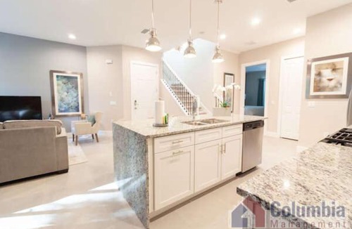 West Kissimmee Villa | 5 BR 6 BA Villa 5 min to Disneyworld with BBQ Grill