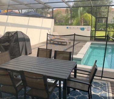 Loughman House | 5 BR Solterra Resort home w/ pool BBQ near Disney