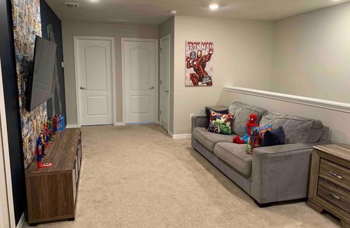 Loughman House | 5 BR Solterra Resort home w/ pool BBQ near Disney