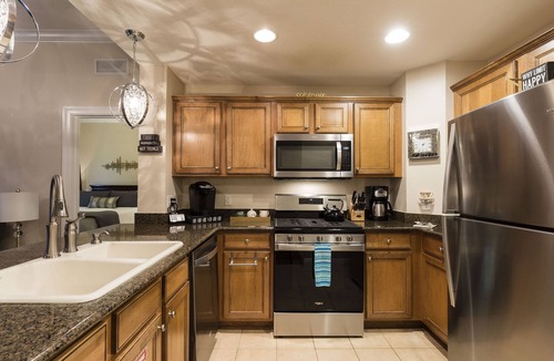 Reunion Condo | 5 STAR TOP FLOOR CONDO WITH AMAZING GOLF VIEWS!