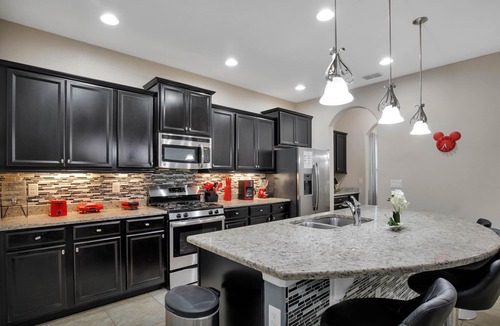 Loughman House | 7 Bedrooms/5 Bathrooms/Solterra (4103 OD)