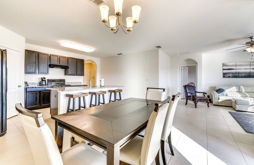 Buena Ventura Lakes House | 7 Mi to USTA: Waterfront 'Tennis House' w/Yard!