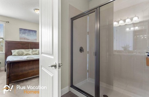 West Kissimmee Villa | 731-Luxury Villa Pool and Spa by Disney