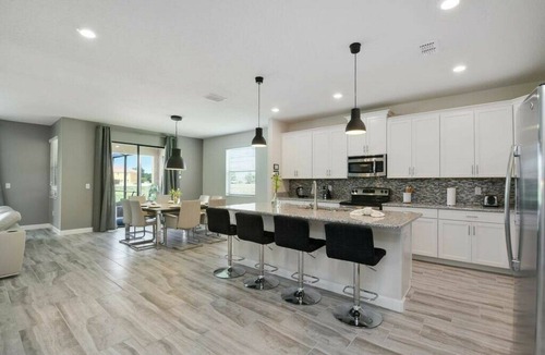 Sunridge Woods House | Amazing 6 Bedrooms/5 Bathrooms at Solterra Resort
