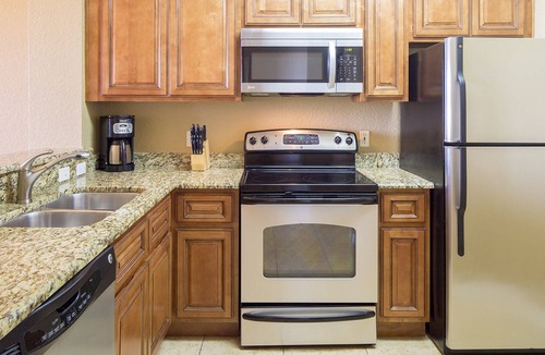 Florida Center Resort | Amazing Resort close to Disney World in the Sunshine State!