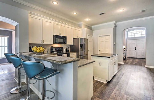 Apopka House | Apopka Single-Story Home w/Private Lanai + Pool!