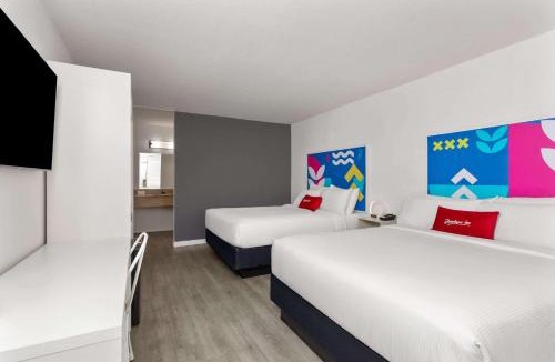Southwest Orlando Hotel | Baymont by Wyndham Orlando North Millenia