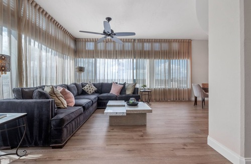 South Eola Apartment | Beautiful 2/2 PENTHOUSE in Downtown Orlando