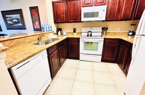 Davenport Condo | Beautiful 2 Bed Condo in Tuscana Resort-2SLTCO3