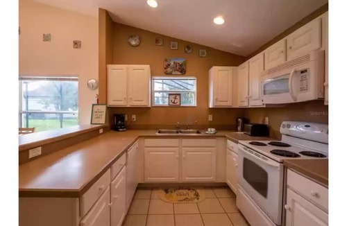 Lake Wilson Preserve House | Beautiful Home close to Disney Parks, Golf Courses, Downtown.