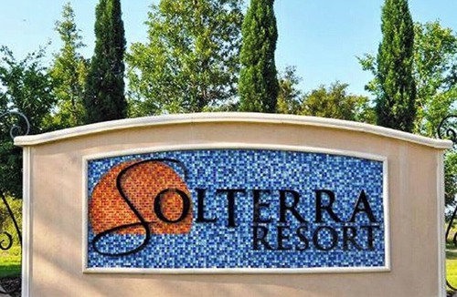 Loughman House | Beautiful Home w/Private Splash Pool in Solterra Resort!