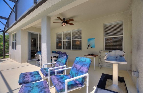 Legacy Park Villa | Beautiful Villa, Private Pool facing SW, Spa, Games Room, 20 min from Parks.