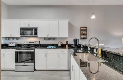 Bahama Bay Condo | Beautifully updated large family condo with King suite only minutes to Disney