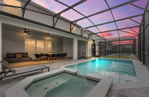 Four Corners House | Brand NEW 10Bdrms At Windsor Cay