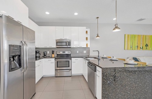 Four Corners House | Brand New 3 bed Modern Town Home On a Luxury Development Close to Disney