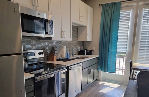 Northwest Orlando Apartment | Brand new Luxury Studio mins from Downtown