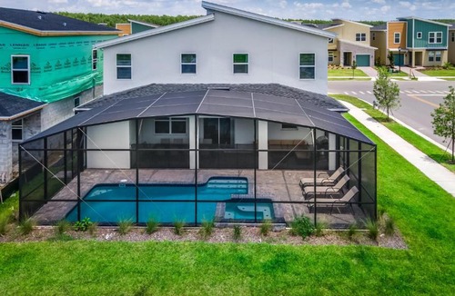 Kissimmee Villa | Brand New Storey Lake 8 Bedroom Villa with Lake View