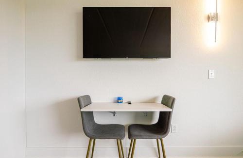 Kissimmee Apartment | Bright and Private Suite with Everything You Need