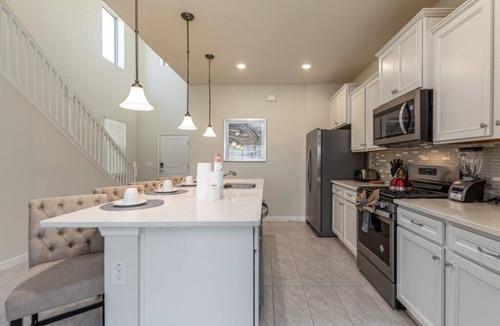 Loughman House | Bright Elegant Home @ Solterra!