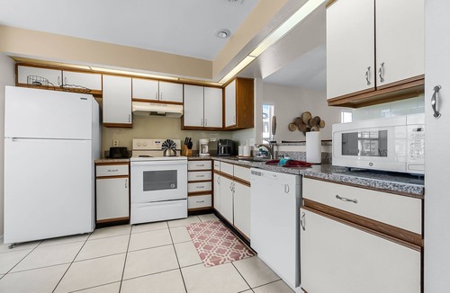 Buena Ventura Lakes House | BUENAVENTURA LAKES (263HS) - 3BR 2BA home with pool in a private setting