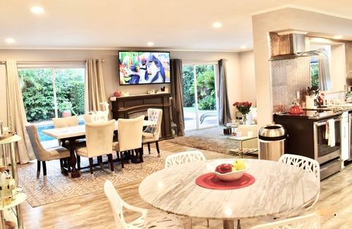 Maitland House | Casa Bella