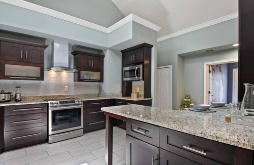 Orlando Villa | Central 5BR Villa Pet Friendly Great Outdoors