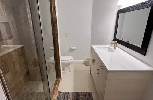 Orlando Apartment | Charming 2-bedroom apartment with WiFi, AC in lovely Orlando