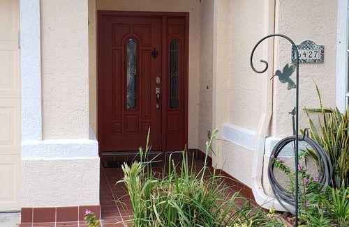 Ventura House | Charming 3-bedroom house with WiFi and fitness room in OrlandonGated community