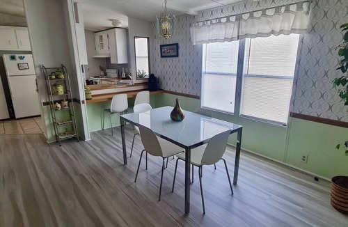 Vista del Lago House | Chill out in our relaxing 3 bed family home, with lake views, near to Disney