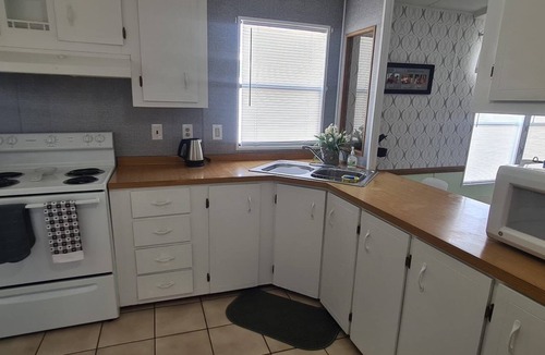 Vista del Lago House | Chill out in our relaxing 3 bed family home, with lake views, near to Disney