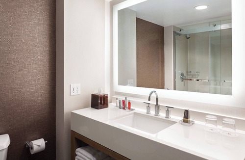 Covington Hotel | Cincinnati Marriott at RiverCenter