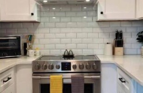 Clermont Cottage | Citrus Blossom Cottage