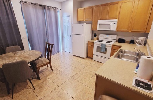Crestwynd Bay House | Close to Disney 3 bedroom 3 bath-Unit12 Crestwynd