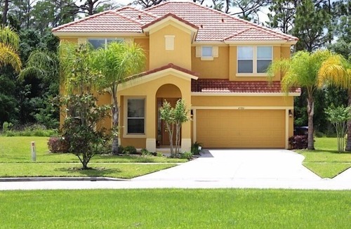 Bellavida House | Close to Disney. Family Friendly, Private pool and games room