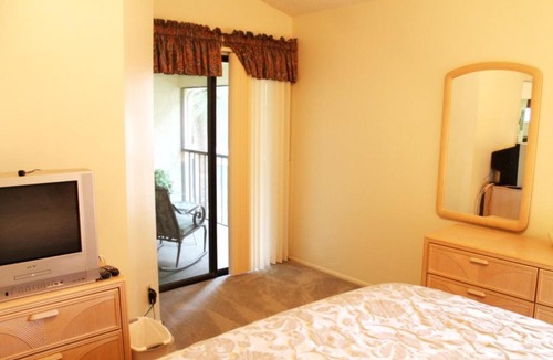 Ventura Apartment | Clubview Two-Bedroom Condo #3006