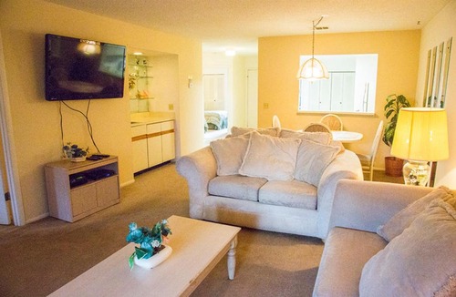 Ventura Apartment | Clubview Two-Bedroom Condo #2957