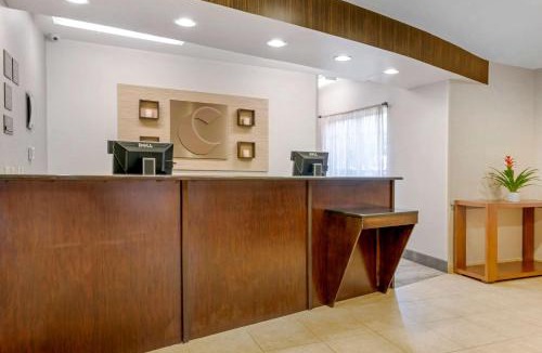 Florida Center Hotel | Comfort Suites Near Universal Orlando Resort