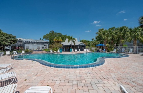 Ventura House | Condo w/Pool + Gym + Golf + Jacuzzi + Game Areas!