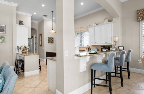 Reunion House | Contemporary Luxury Pool Home! Cinema, Pool Table - Close to Disney!