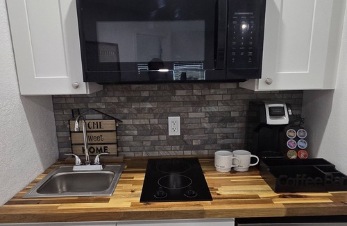 Altamonte Springs Apartment | Cozy 1-bedroom apartment with WiFi, and amenities in charming Altamonte Springs