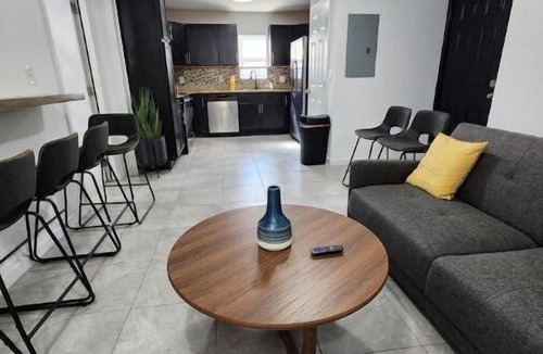 Northwest Orlando House | Cozy College Park Duplex @Lake Fairview. Sleeps7
