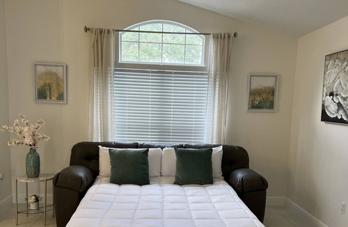 Orlando House | Cozy home close to everything. The House is 15 minutes to MCO