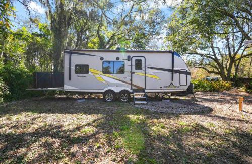 Lake Como House | Cozy Rv Retreat Fast Wi-fi & Pet-friendly