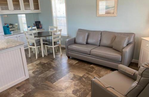 Kissimmee House | Cozy Tiny Home Near Disney World & Orlando Parks!