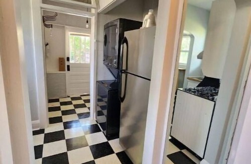 Colonialtown North House | Cozy Vintage Bungalow @Mills50 District