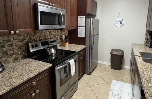 Crestwynd Bay Condo | **Create Magic Moments steps away from Waterpark & Pool. On Disney's Doorstep**