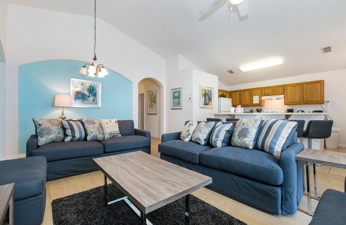 Cumbrian Lakes House | ⛱ Cumbrian Lakes – Modernised Luxury Pool Home - Disney & Highway 192 Area ✈