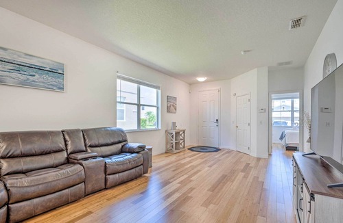 Windwood Bay House | Davenport Home ~ 10 Mi to Disney World Parks!