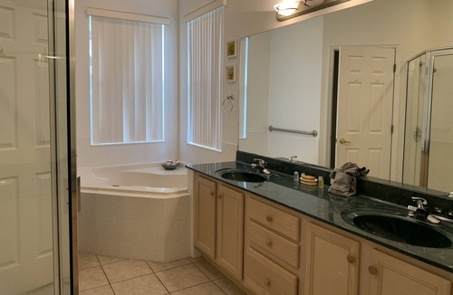Calabay Parc House | Disney 4 Bedrooms with Pool heated, 8 miles from Disney!